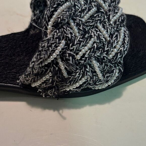 Steve Madden Black and White Braided Sandals - Picture 5 of 6